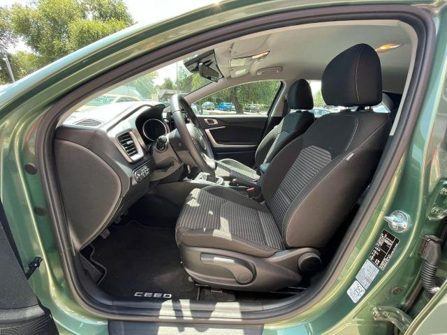 Kia Ceed 1.6 MHEV iMT 100kW 136CV Drive