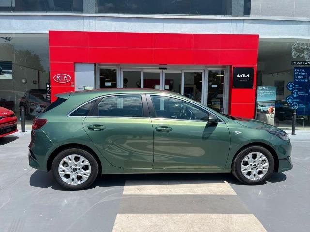 Kia Ceed 1.6 MHEV iMT 100kW 136CV Drive