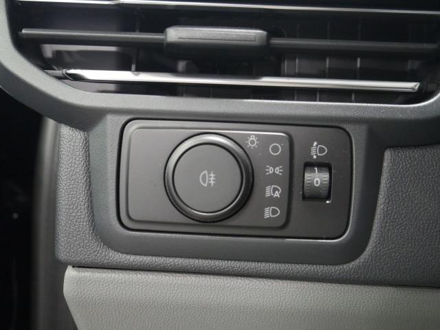 Ford Transit Custom NUEVA M1 KOMBI FT320 L1 Kombi Limited 2.0 EcoBlue 100kW(136cv) Euro 6.2