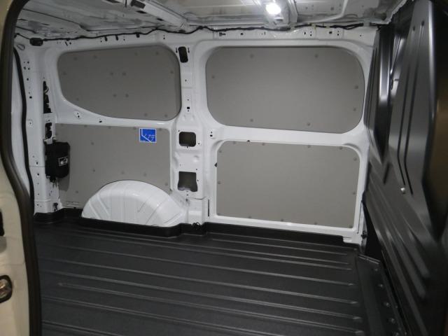 Ford Transit Custom NUEVA N1 VAN FT320 L1 Van Trend BEV 83kWh (64kWh util) 100kW (136cv) Aut