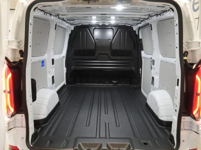 Ford Transit Custom NUEVA N1 VAN FT320 L1 Van Trend BEV 83kWh (64kWh util) 100kW (136cv) Aut