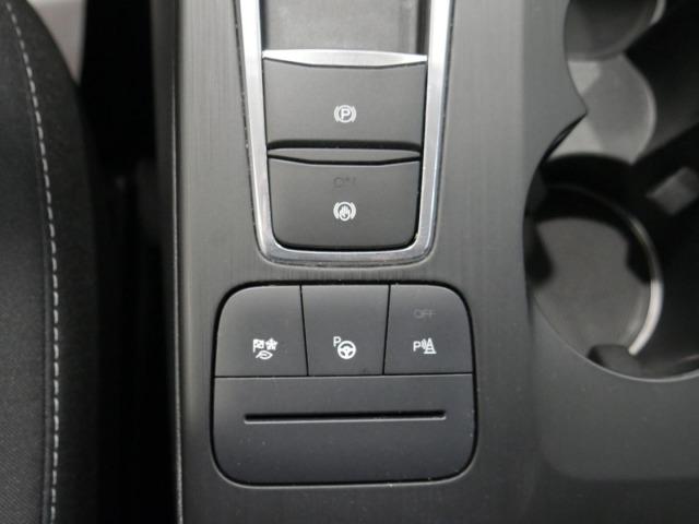 Ford Kuga Titanium 2.5 Duratec FHEV 140kW 4x4 Auto