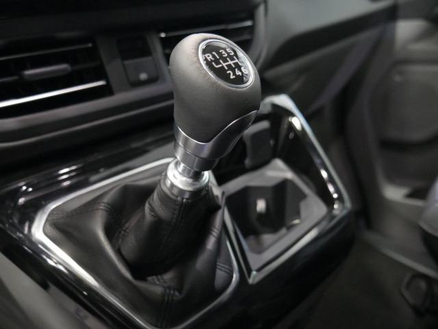 Ford Tourneo Custom 2.0 EcoBlue 110kW (150CV) L2 Titanium