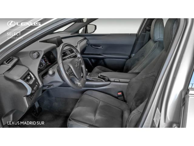 Lexus UX BUSINESS