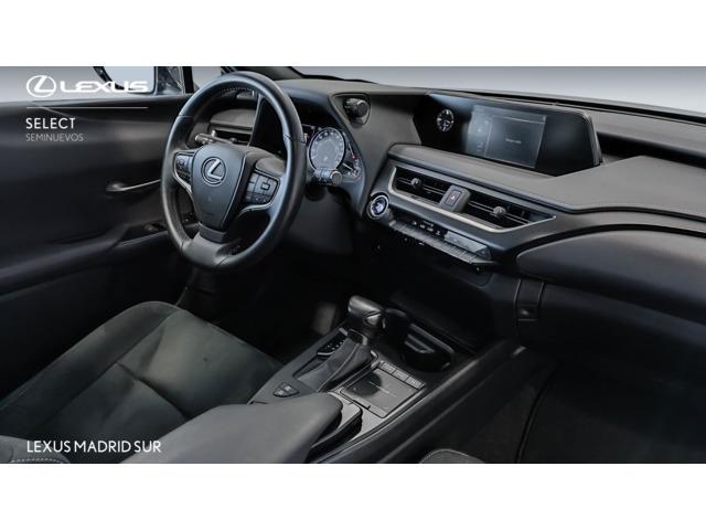 Lexus UX BUSINESS