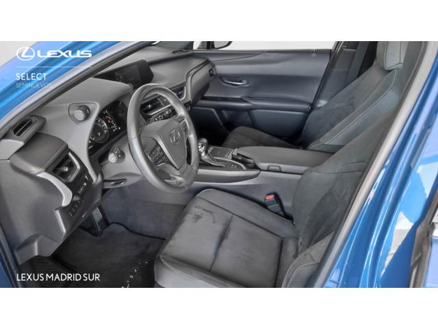 Lexus UX BUSINESS