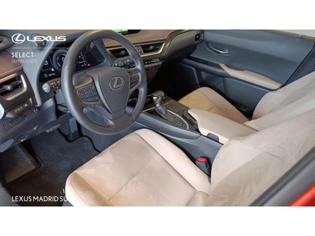 Lexus UX BUSINESS NAVIGATION