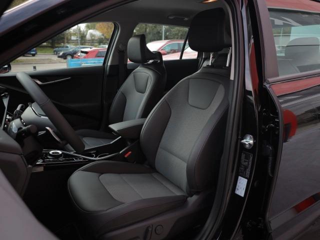 Kia Niro 1.6 GDi HEV 104kW 141CV Drive