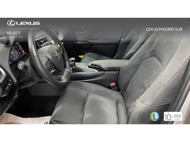 Lexus UX BUSINESS