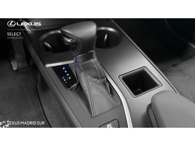 Lexus UX BUSINESS