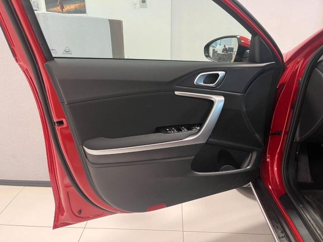 Kia Xceed 1.6 MHEV iMT Concept 100kW 136CV