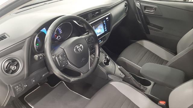 TOYOTA Auris 1.8 140H Hybrid Active