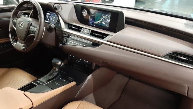 LEXUS Es 2.5 300h Executive