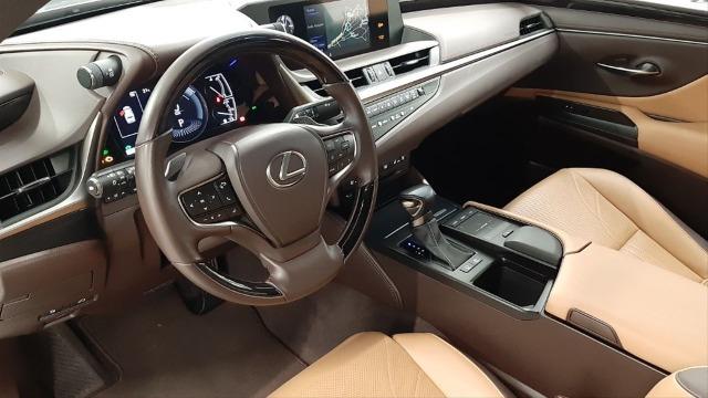 LEXUS Es 2.5 300h Executive