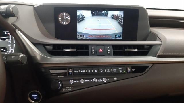 LEXUS Es 2.5 300h Executive