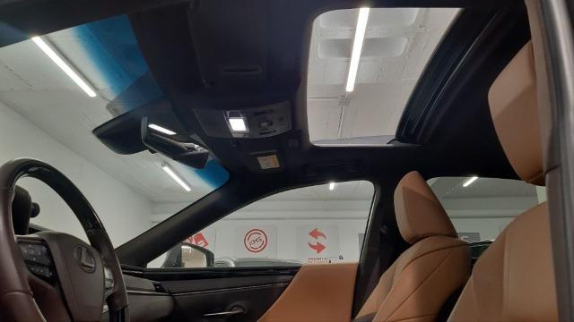 LEXUS Es 2.5 300h Executive