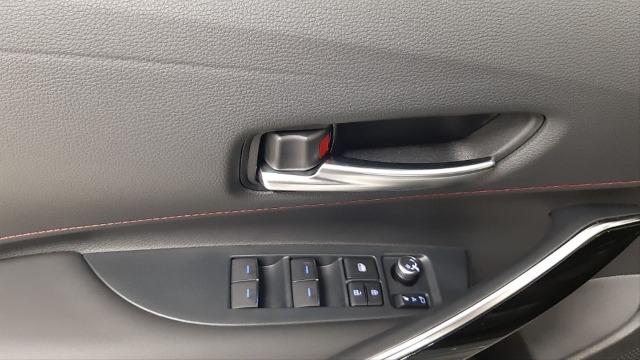 TOYOTA Corolla 2.0 180H ADVANCE ECVT TOURING SPORT