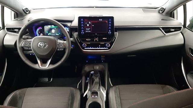 TOYOTA Corolla 2.0 180H ADVANCE ECVT TOURING SPORT