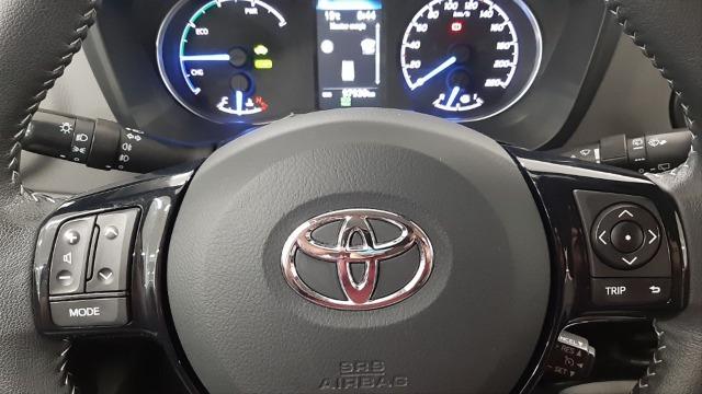 TOYOTA Yaris 1.5 Hybrid Active
