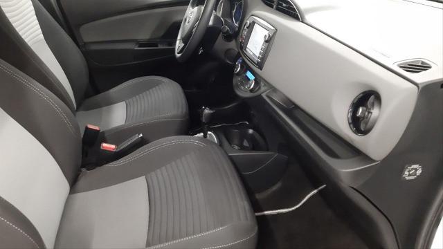TOYOTA Yaris 1.5 Hybrid Active