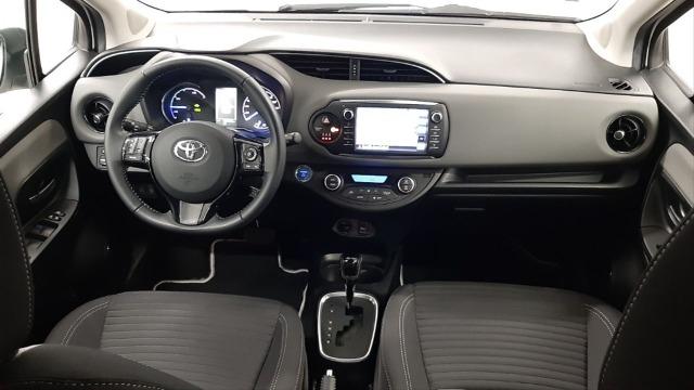 TOYOTA Yaris 1.5 Hybrid Active