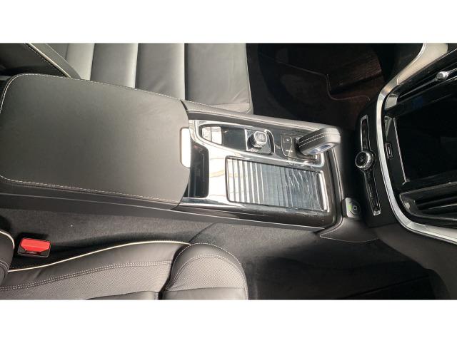 Volvo V60 T6 Recharge R-Design AWD Auto 250 kW (340 CV)