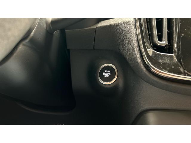 Volvo Xc40 T4 Twin Recharge R-Design Expression Auto 155 kW (211 CV)