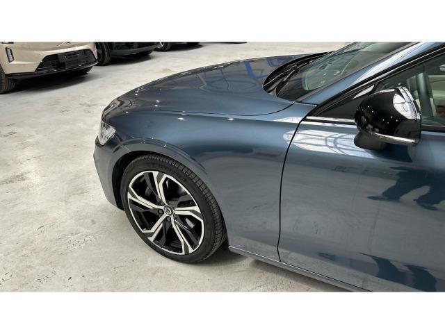 Volvo V60 B4 D Plus Dark Auto 145 kW (197 CV)