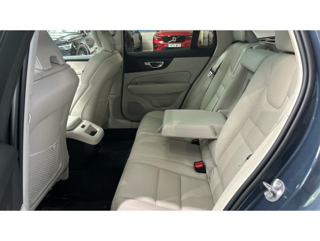 Volvo V60 B4 D Plus Dark Auto 145 kW (197 CV)