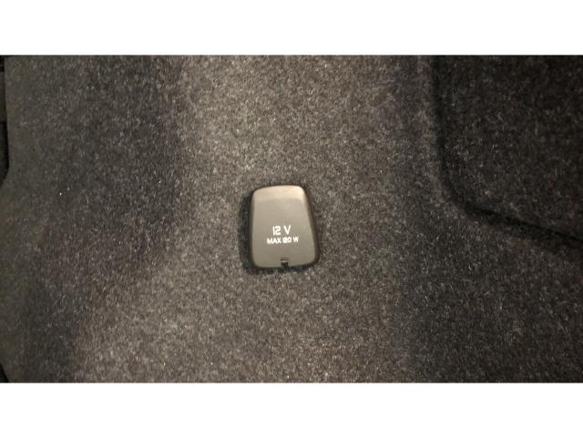 Volvo Xc40 T2 Momentum Pro Auto 95 kW (129 CV)