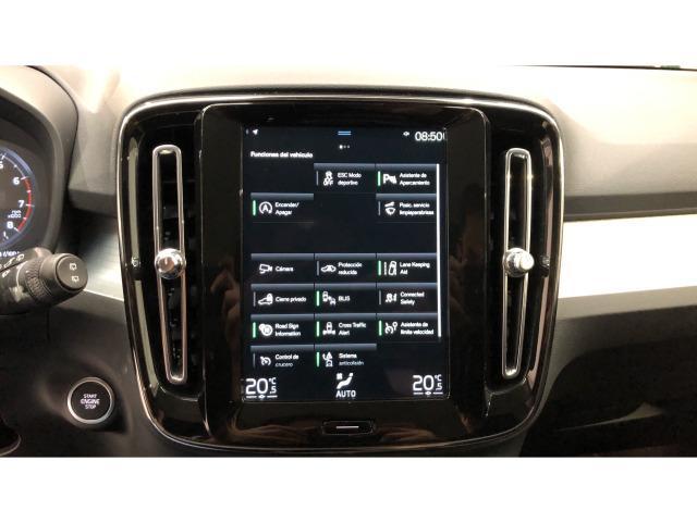 Volvo Xc40 T2 Momentum Pro Auto 95 kW (129 CV)