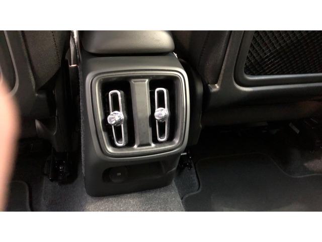 Volvo Xc40 T2 Momentum Pro Auto 95 kW (129 CV)
