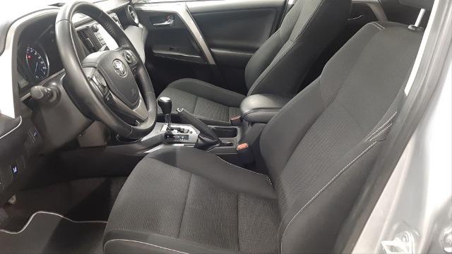 TOYOTA Rav4 2.5l hybrid 4WD Advance