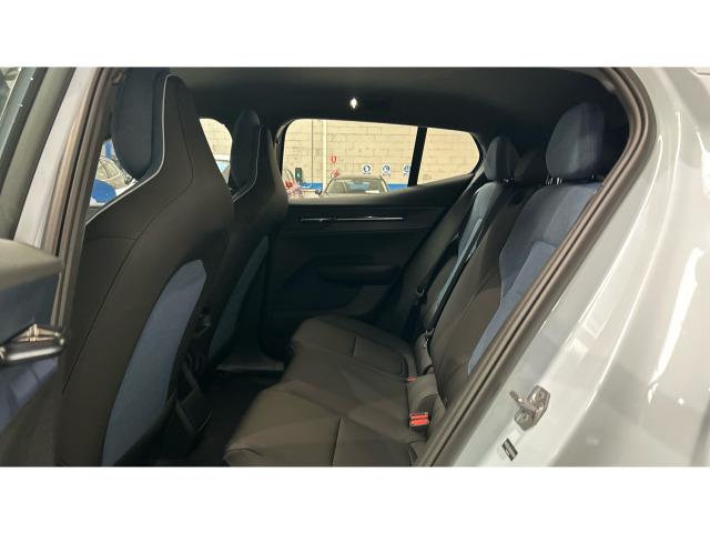 Volvo Ex30 Single Motor Extended Range Core Auto 200 kW (272 CV)
