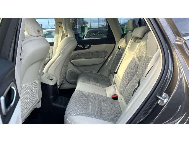 Volvo Xc60 T6 Recharge Core AWD Auto 257 kW (350 CV)