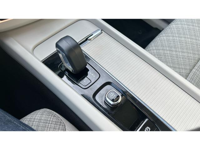 Volvo Xc60 T6 Recharge Core AWD Auto 257 kW (350 CV)