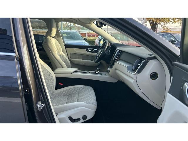 Volvo Xc60 T6 Recharge Core AWD Auto 257 kW (350 CV)