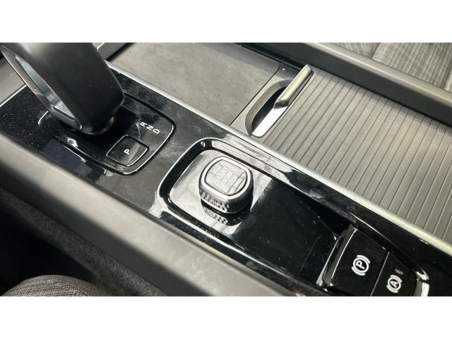 Volvo Xc60 T6 Recharge Core AWD Auto 257 kW (350 CV)