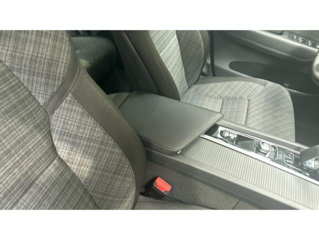 Volvo Xc60 T6 Recharge Core AWD Auto 257 kW (350 CV)