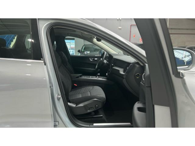 Volvo Xc60 T6 Recharge Core AWD Auto 257 kW (350 CV)