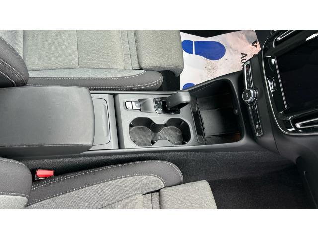 Volvo Xc40 T2 Core Auto 95 kW (129 CV)