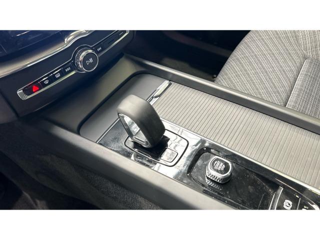 Volvo Xc60 T6 Recharge Core AWD Auto 257 kW (350 CV)
