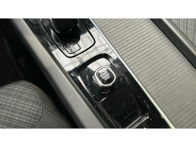 Volvo Xc60 T6 Recharge Core AWD Auto 257 kW (350 CV)