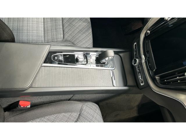 Volvo Xc60 T6 Recharge Core AWD Auto 257 kW (350 CV)