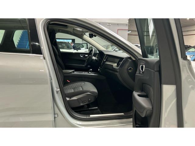 Volvo Xc60 T6 Recharge Core AWD Auto 257 kW (350 CV)