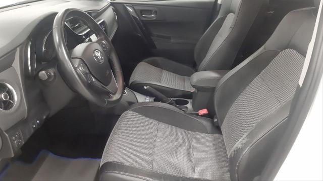 TOYOTA Auris 1.8 140H Advance Touring Sports