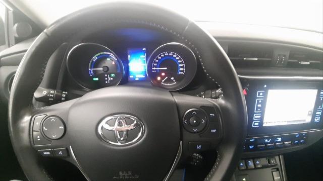 TOYOTA Auris 1.8 140H Advance Touring Sports
