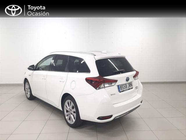 TOYOTA Auris 1.8 140H Advance Touring Sports
