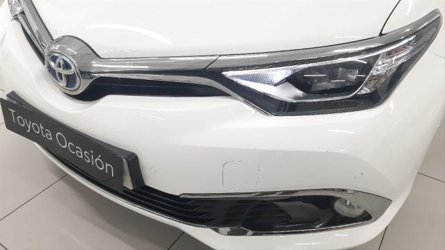 TOYOTA Auris 1.8 140H Advance Touring Sports