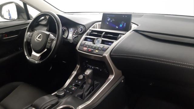 LEXUS Nx 2.5 300h Corporate 2WD